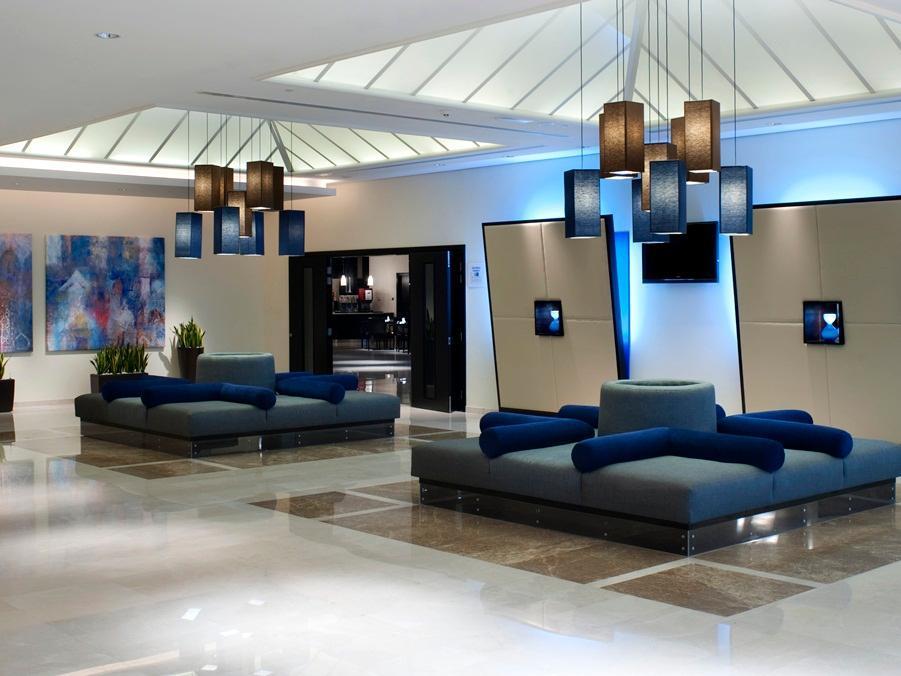 Holiday Inn Express Dubai Airport, An Ihg Hotel Bagian luar foto